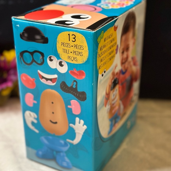 New Hasbro Potato Head “Mr. Potato Head” Classic Toy Ages 2+ Includes 13 PCS - Picture 5 of 7